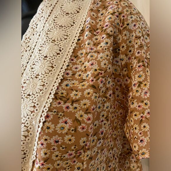 Free People Hayden boho crochet lace deep-V tie back crop top NWT size L - Picture 12 of 13